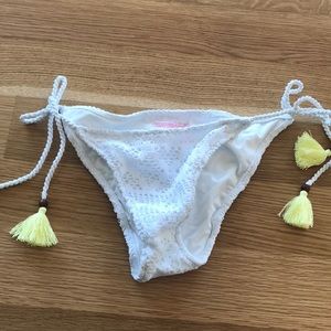NWOT Victoria’s Secret bikini bottoms